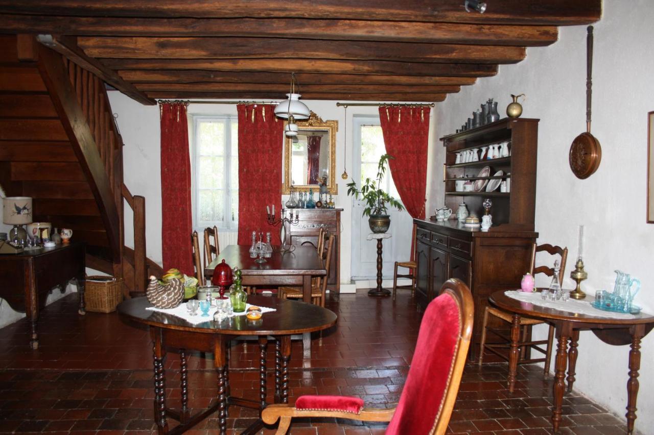 Petite Maison Berrichonne Charost Εξωτερικό φωτογραφία